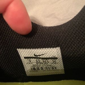 Women’s Soccer cleats size 9 Nike Tiempo